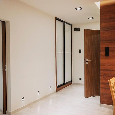 Niron Apartament Kapucynska Pila Ngoại thất bức ảnh