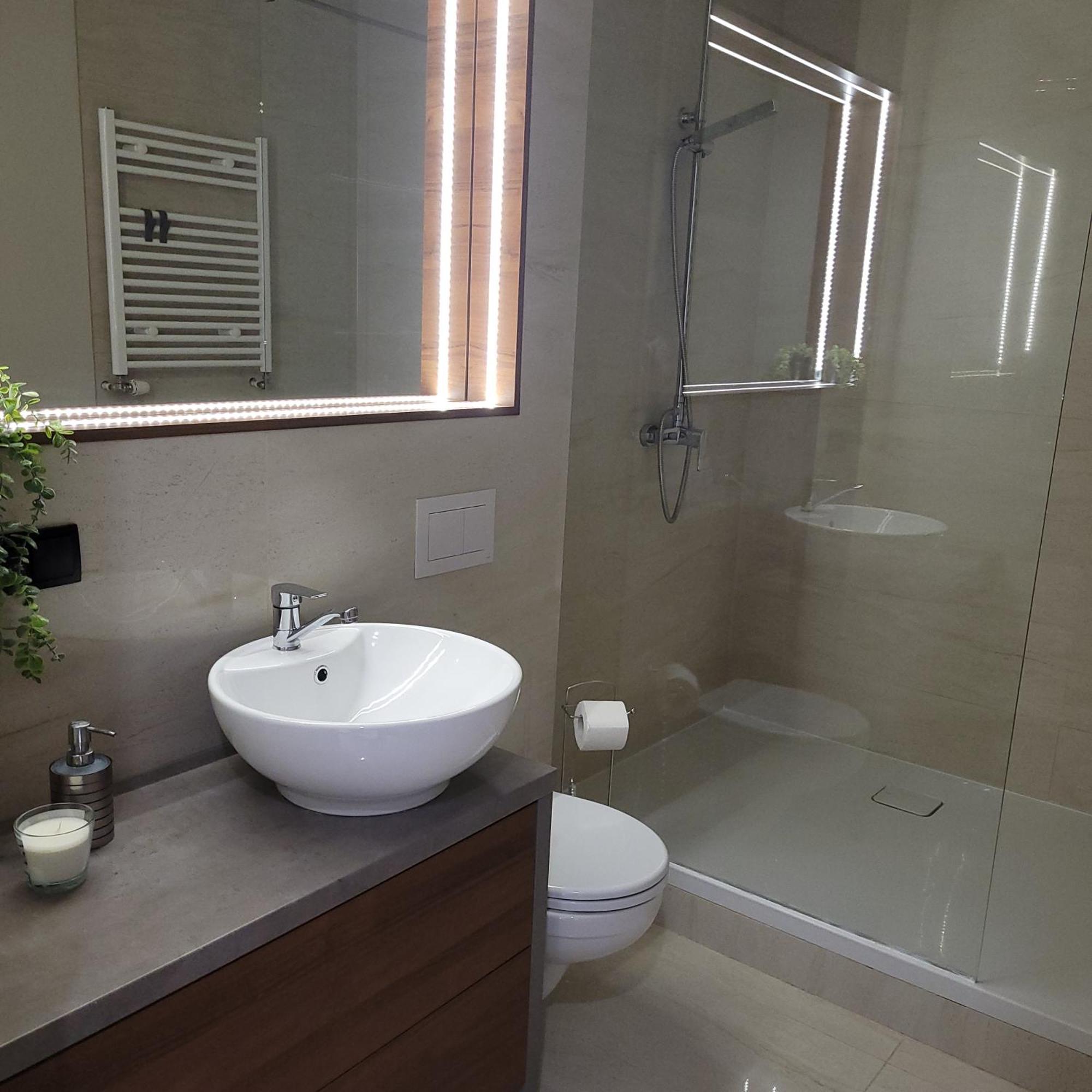 Niron Apartament Kapucynska Pila Ngoại thất bức ảnh