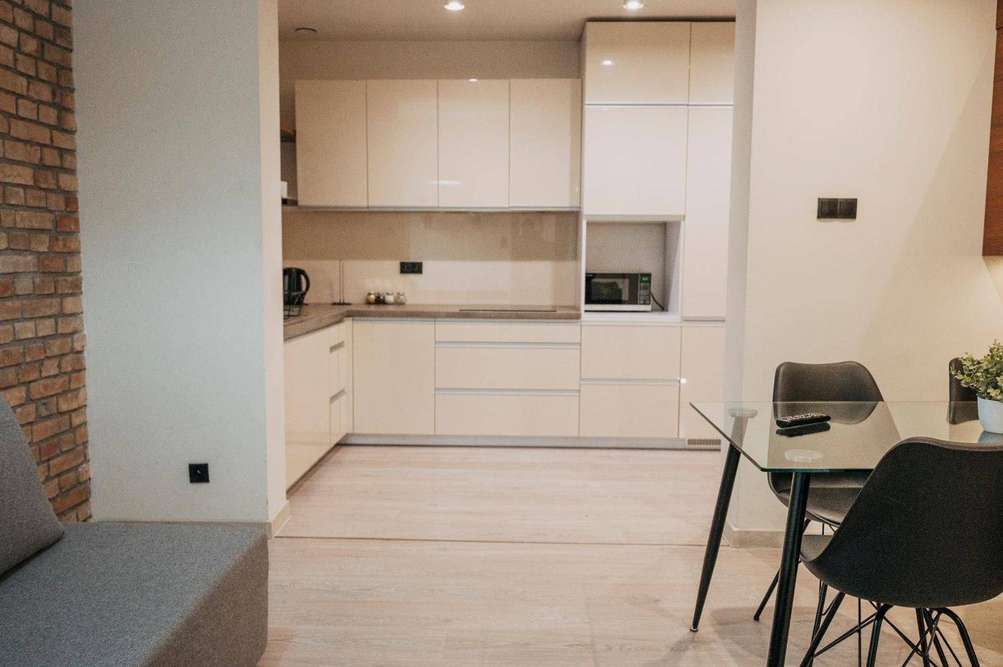 Niron Apartament Kapucynska Pila Ngoại thất bức ảnh