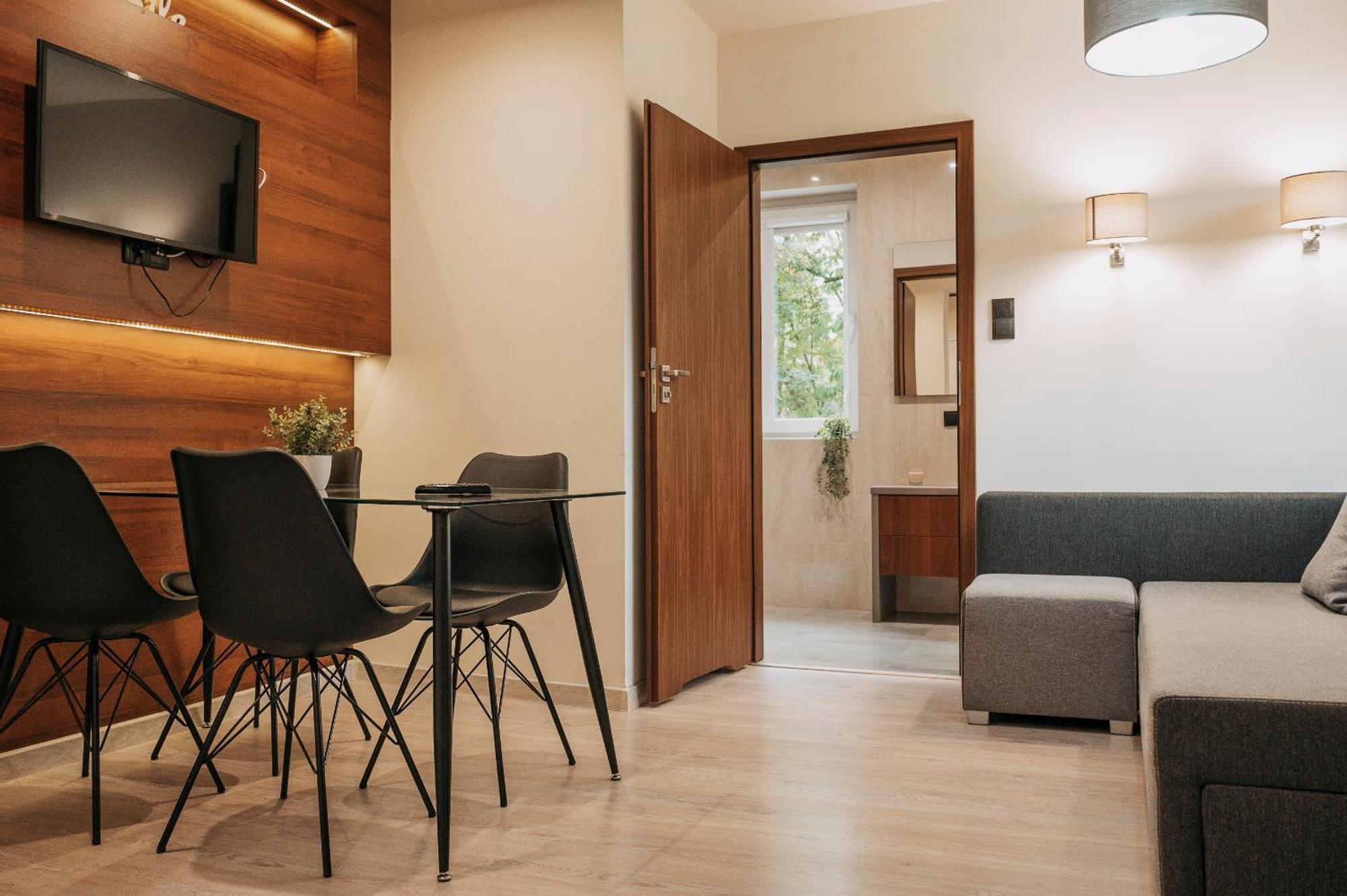 Niron Apartament Kapucynska Pila Ngoại thất bức ảnh